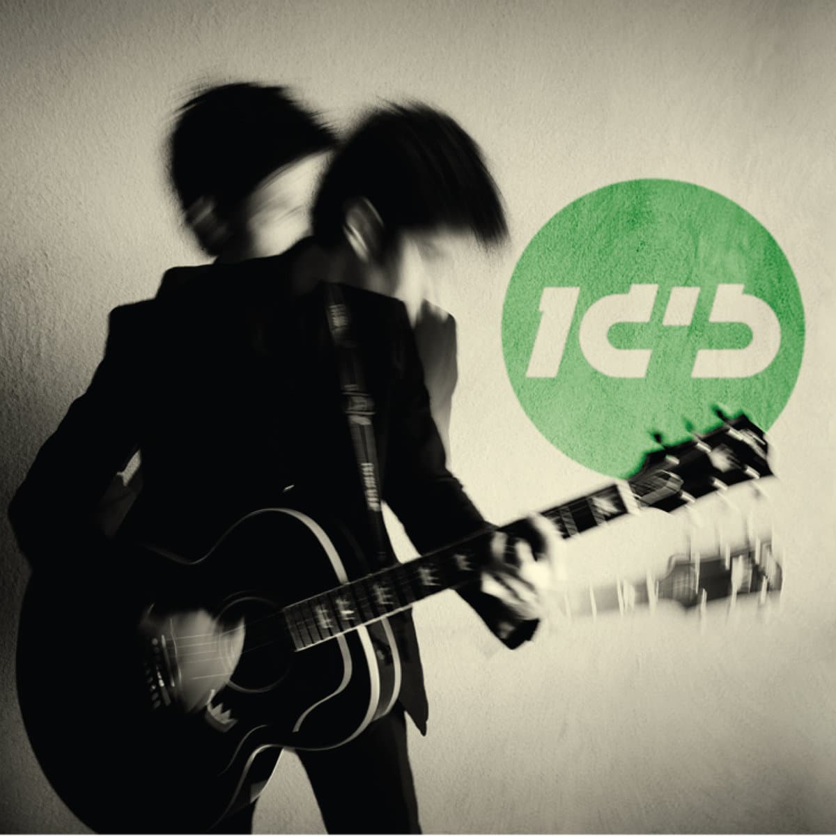 זיגו — אלבום בכורה